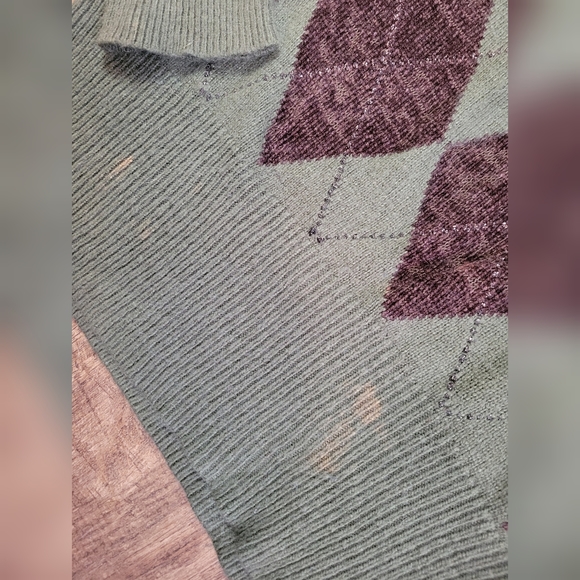 FREE W BUNDLE Le Chateau boat neck sweater - Picture 3 of 10